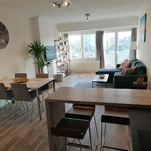 https://appartement-oostende-vlak-aan-zee.bruges-hotels.info